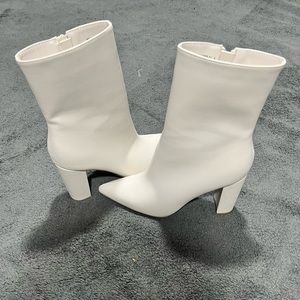 White Fashion Boots